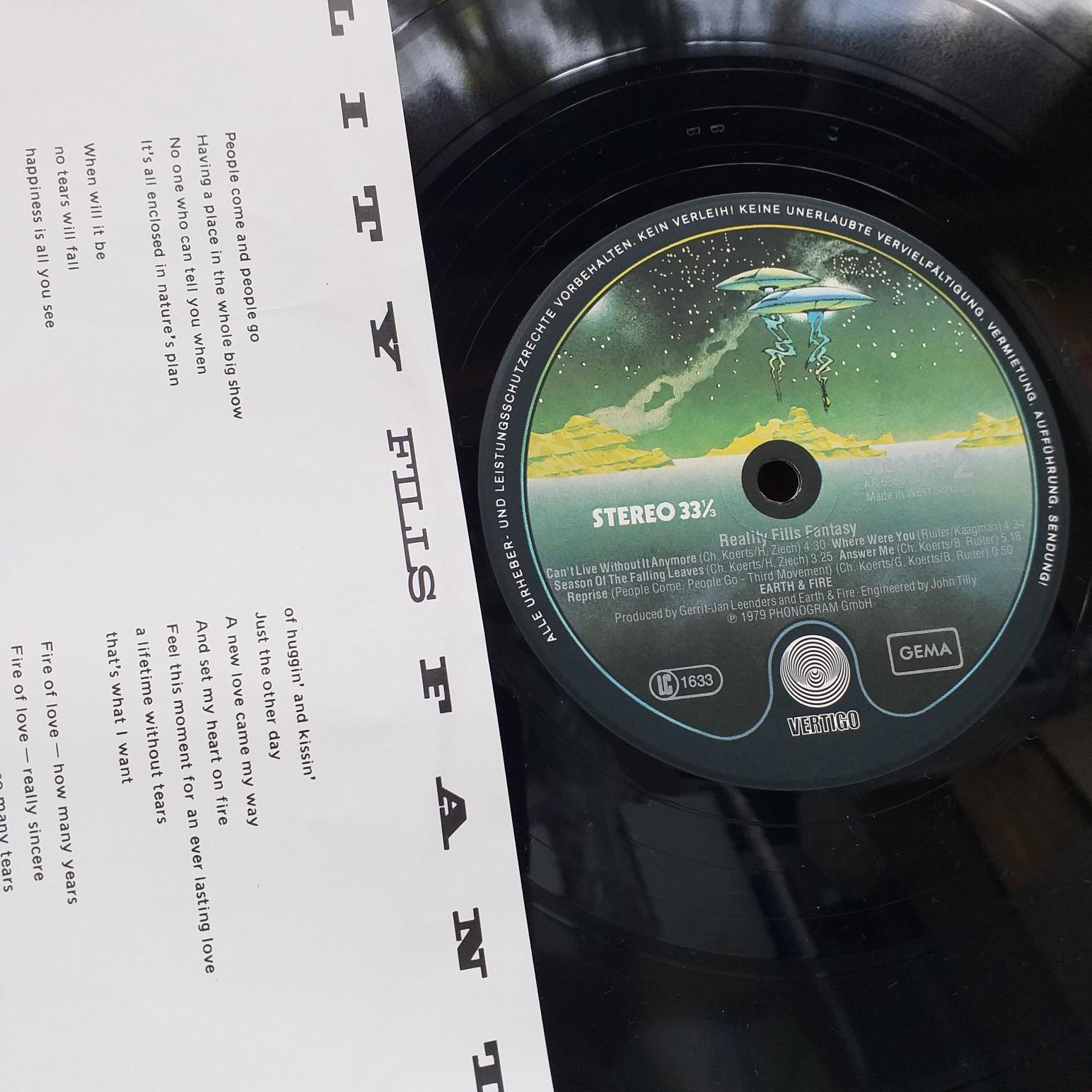 Earth And Fire – Reality Fills Fantasy - Disc vinil VG VG- - imagine 3