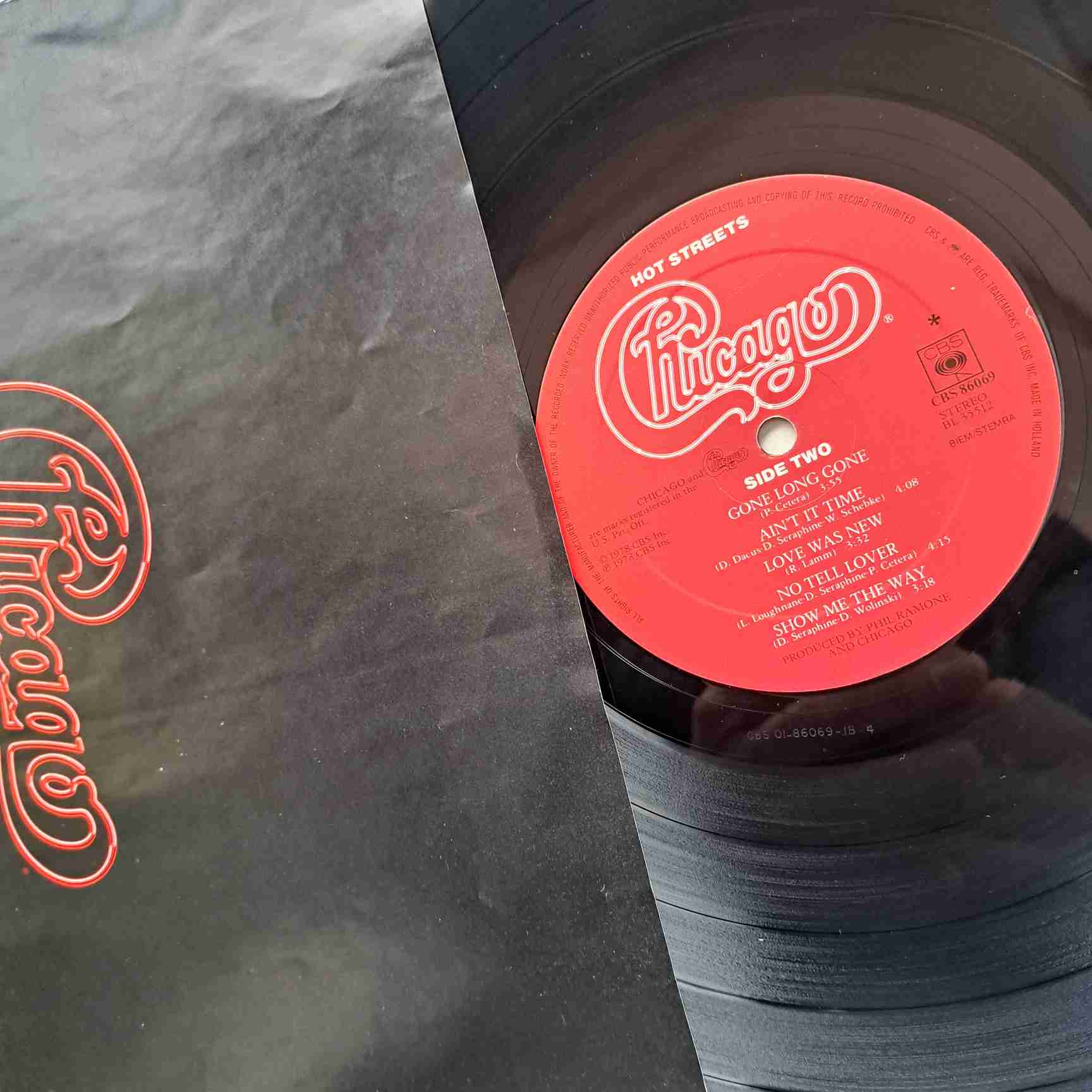 Chicago – Hot Streets - Disc VINIL LP VG VG+ - imagine 2